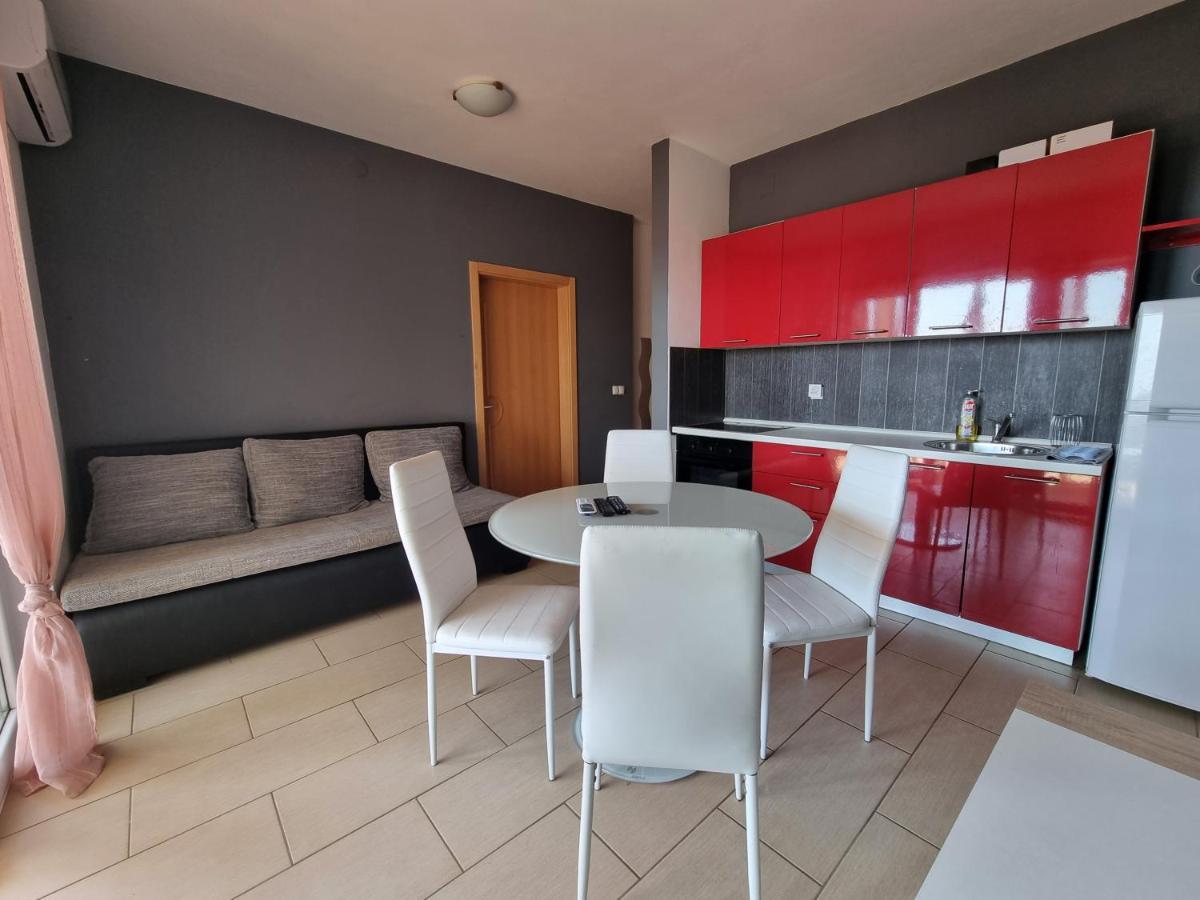 Apartment Wallot Novalja Ngoại thất bức ảnh